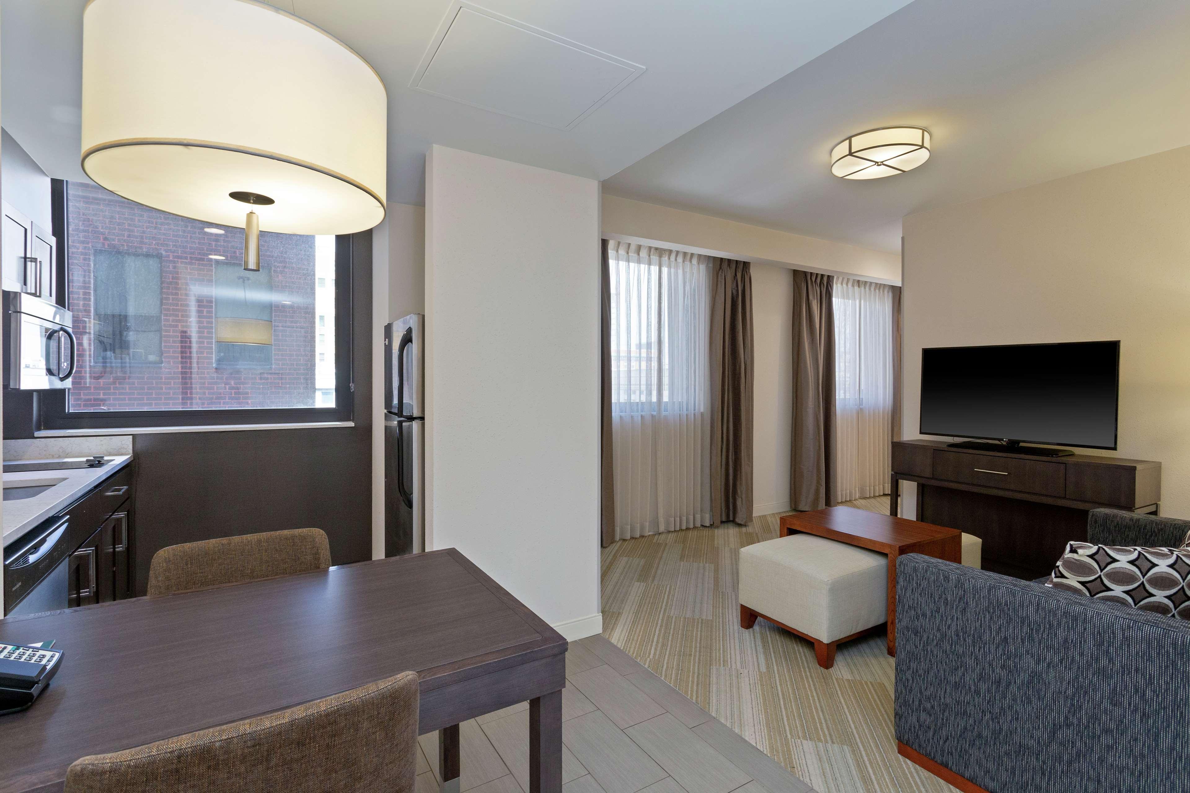 Homewood Suites By Hilton Richmond-Downtown Екстериор снимка