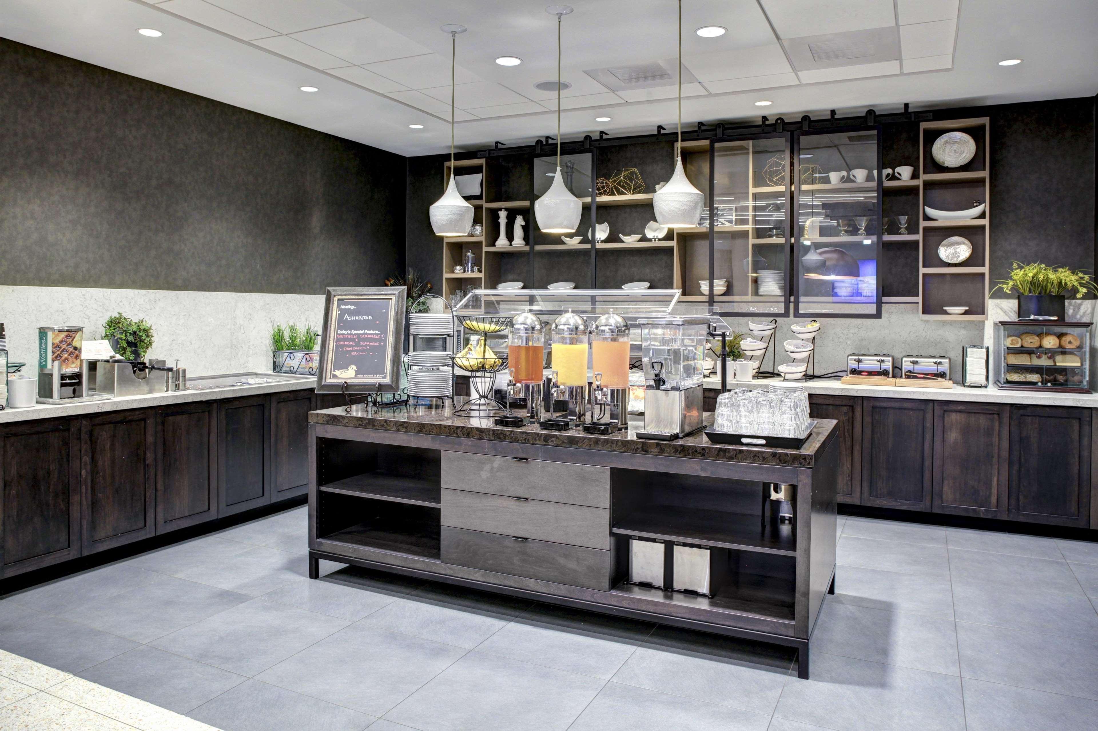 Homewood Suites By Hilton Richmond-Downtown Екстериор снимка