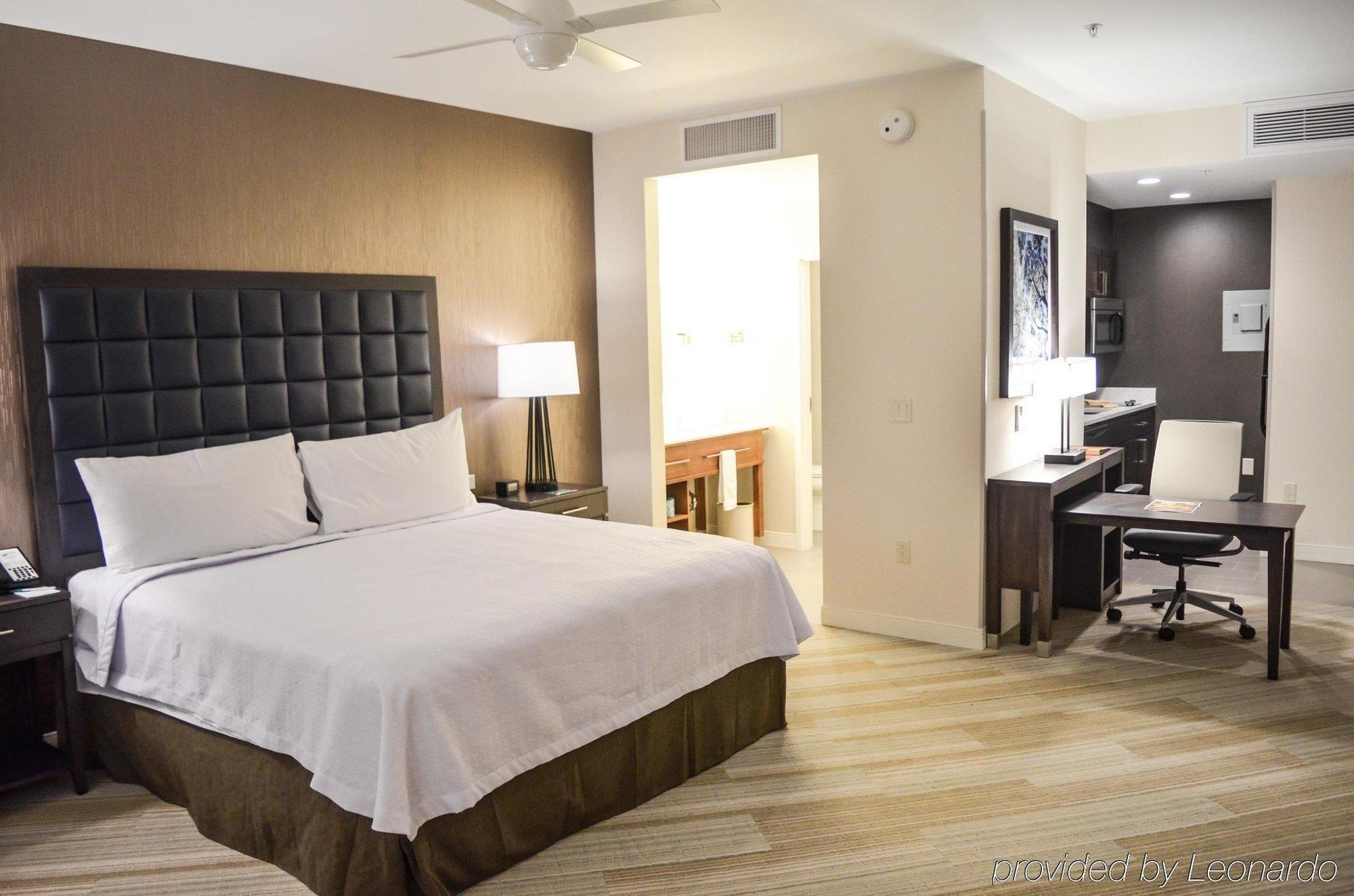 Homewood Suites By Hilton Richmond-Downtown Екстериор снимка