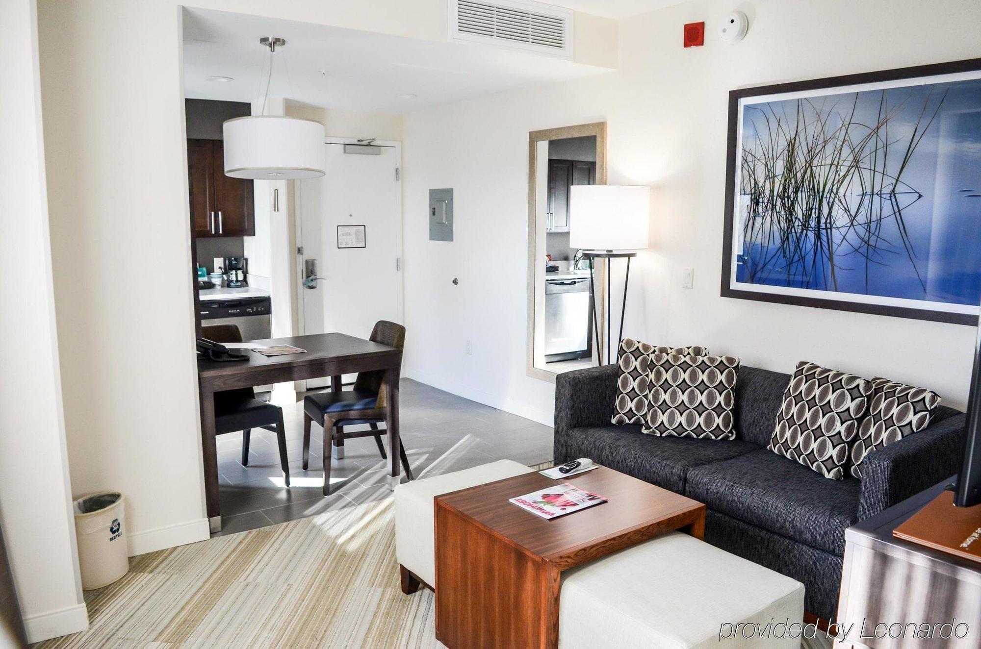 Homewood Suites By Hilton Richmond-Downtown Екстериор снимка