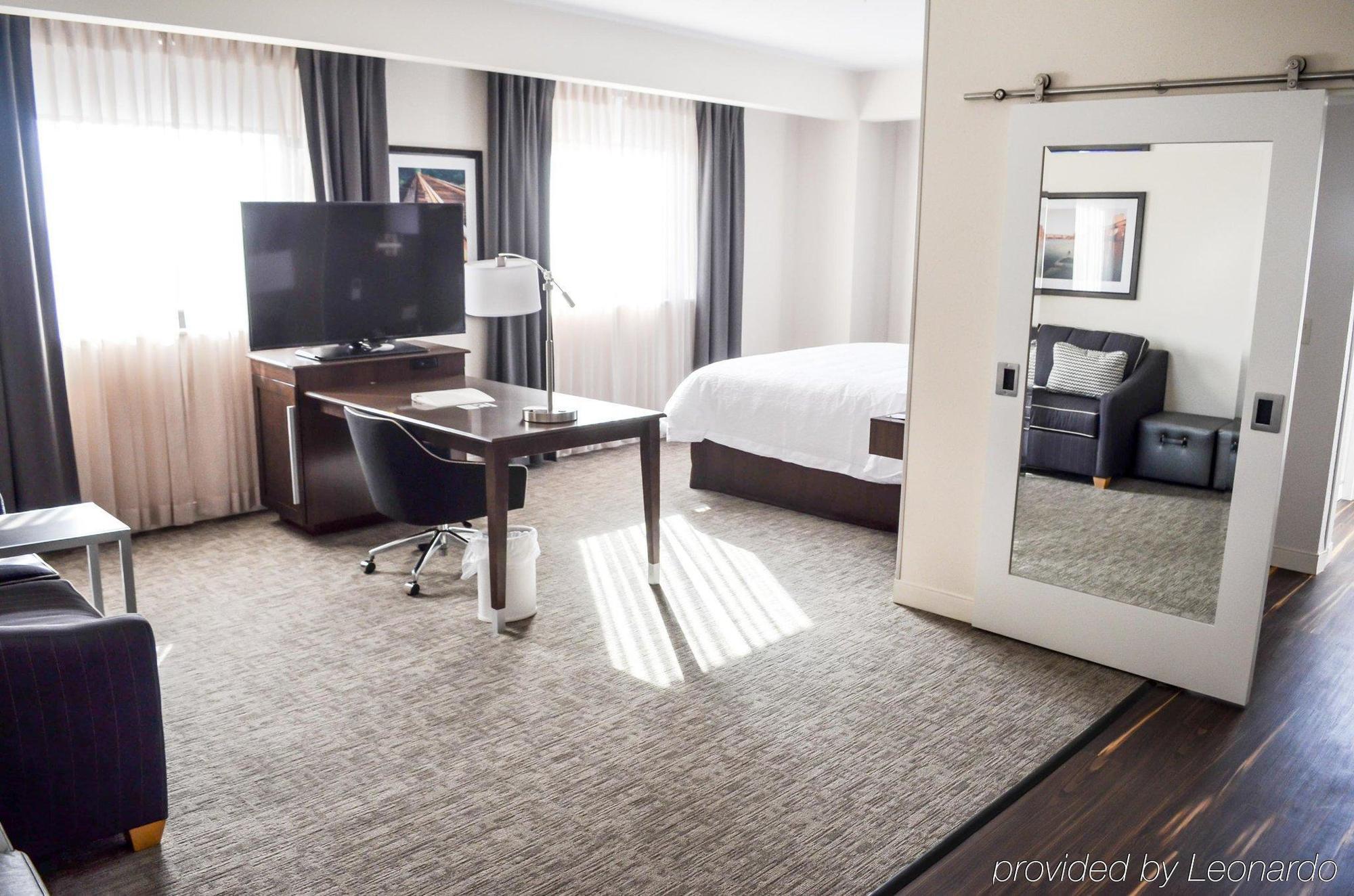 Homewood Suites By Hilton Richmond-Downtown Екстериор снимка