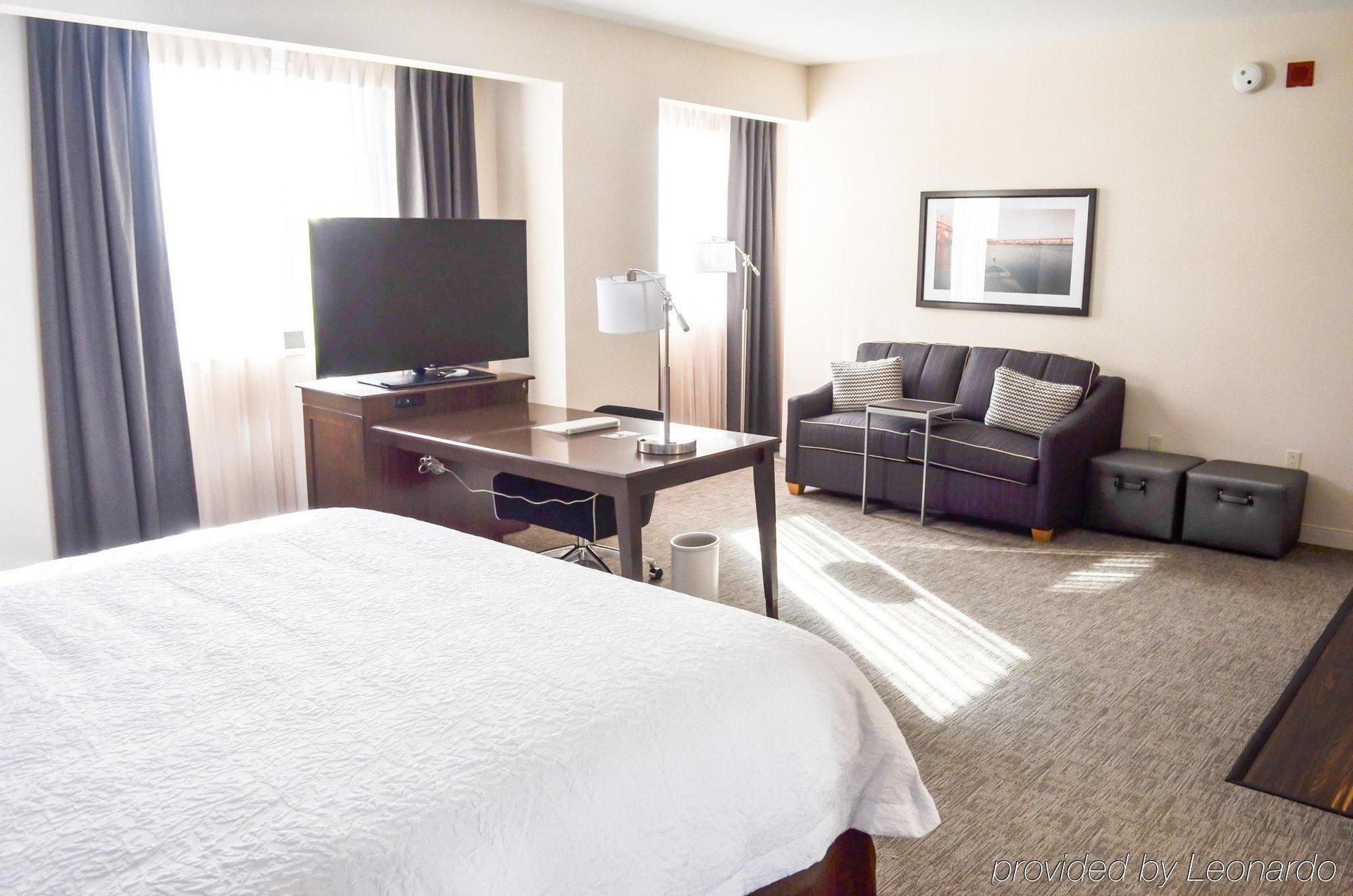 Homewood Suites By Hilton Richmond-Downtown Екстериор снимка