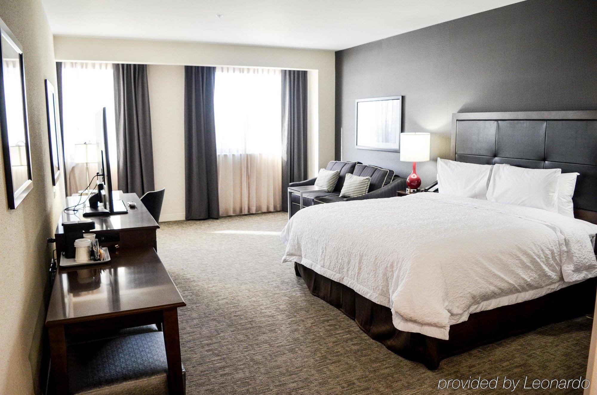 Homewood Suites By Hilton Richmond-Downtown Екстериор снимка